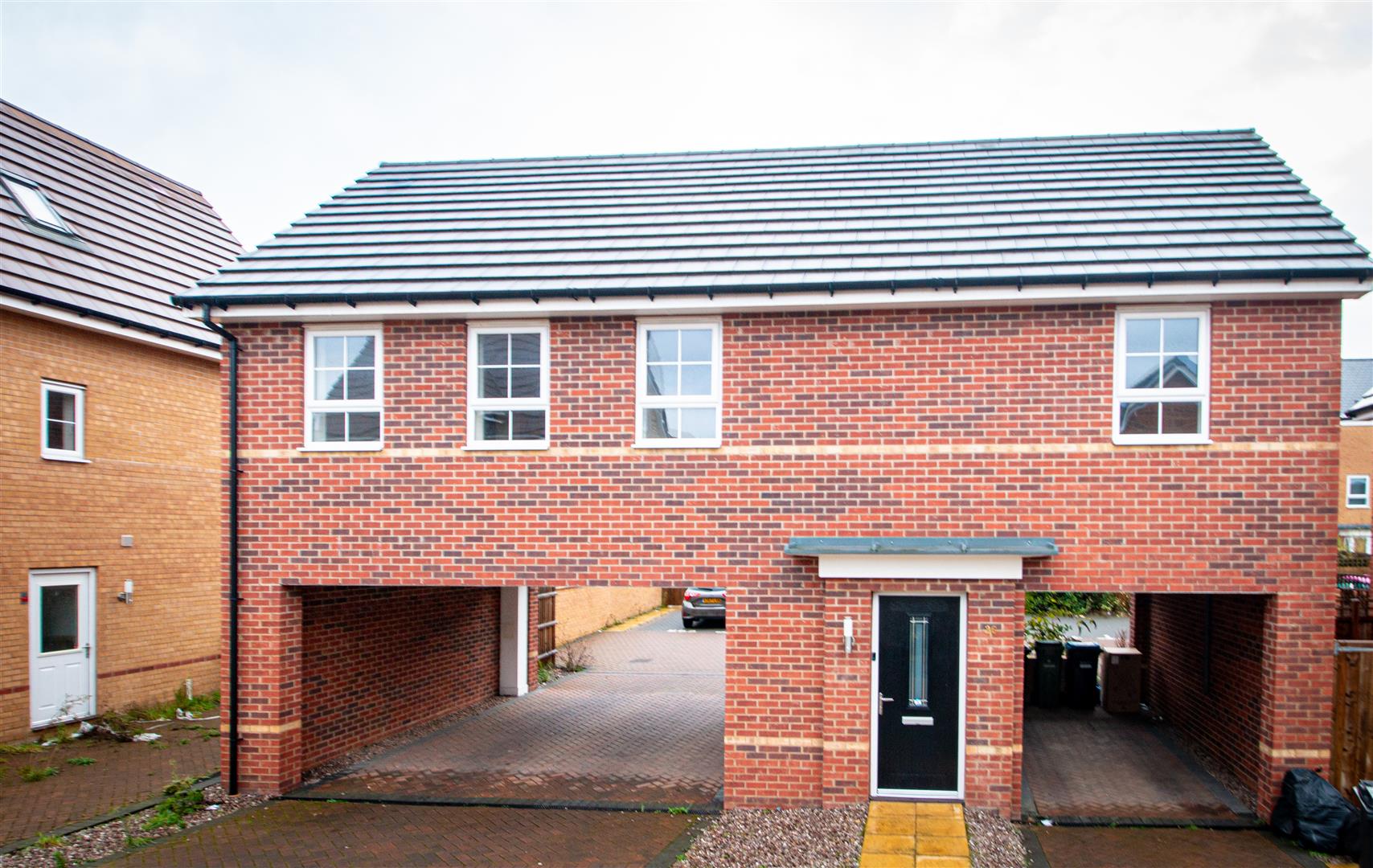 Lithgows Avenue, Brooklands, Milton Keynes